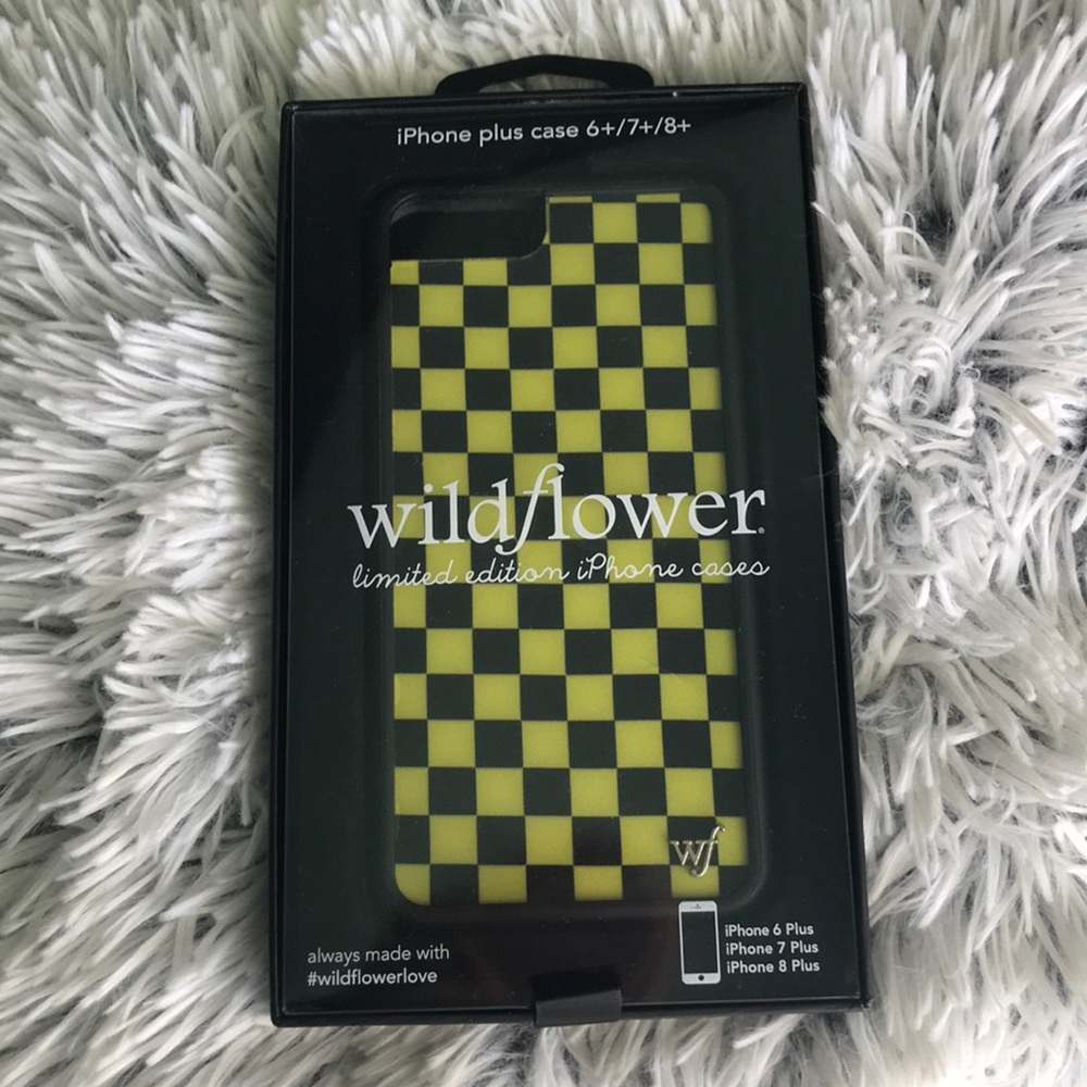 Wildflower iphone 6/7/8 plus checkered case